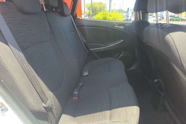 2019 Hyundai Accent Sport RB6