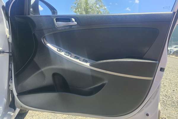 2019 Hyundai Accent Sport RB6