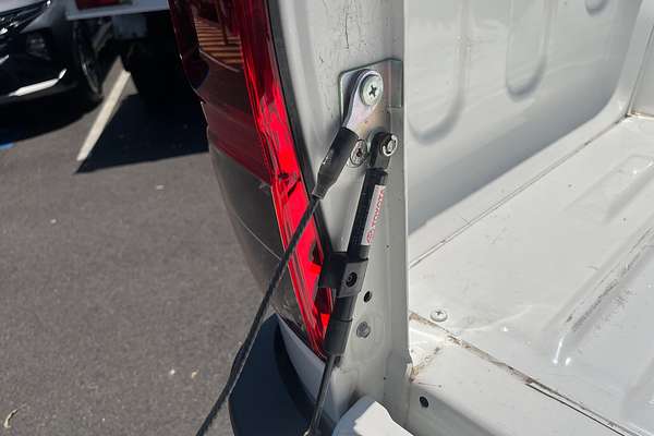 2024 Toyota Hilux SR GUN126R 4X4