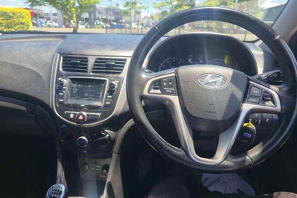 2019 Hyundai Accent Sport RB6