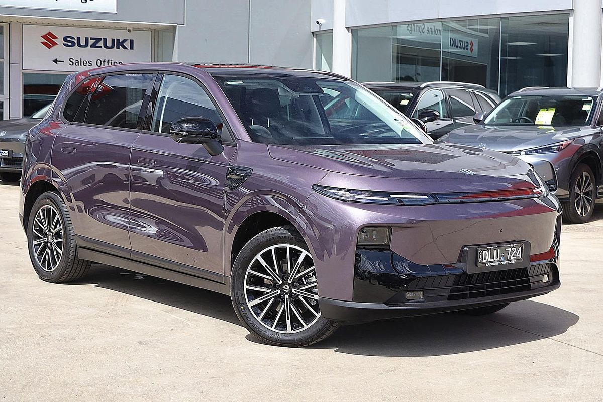 2025 Leapmotor B10 Design LR A12