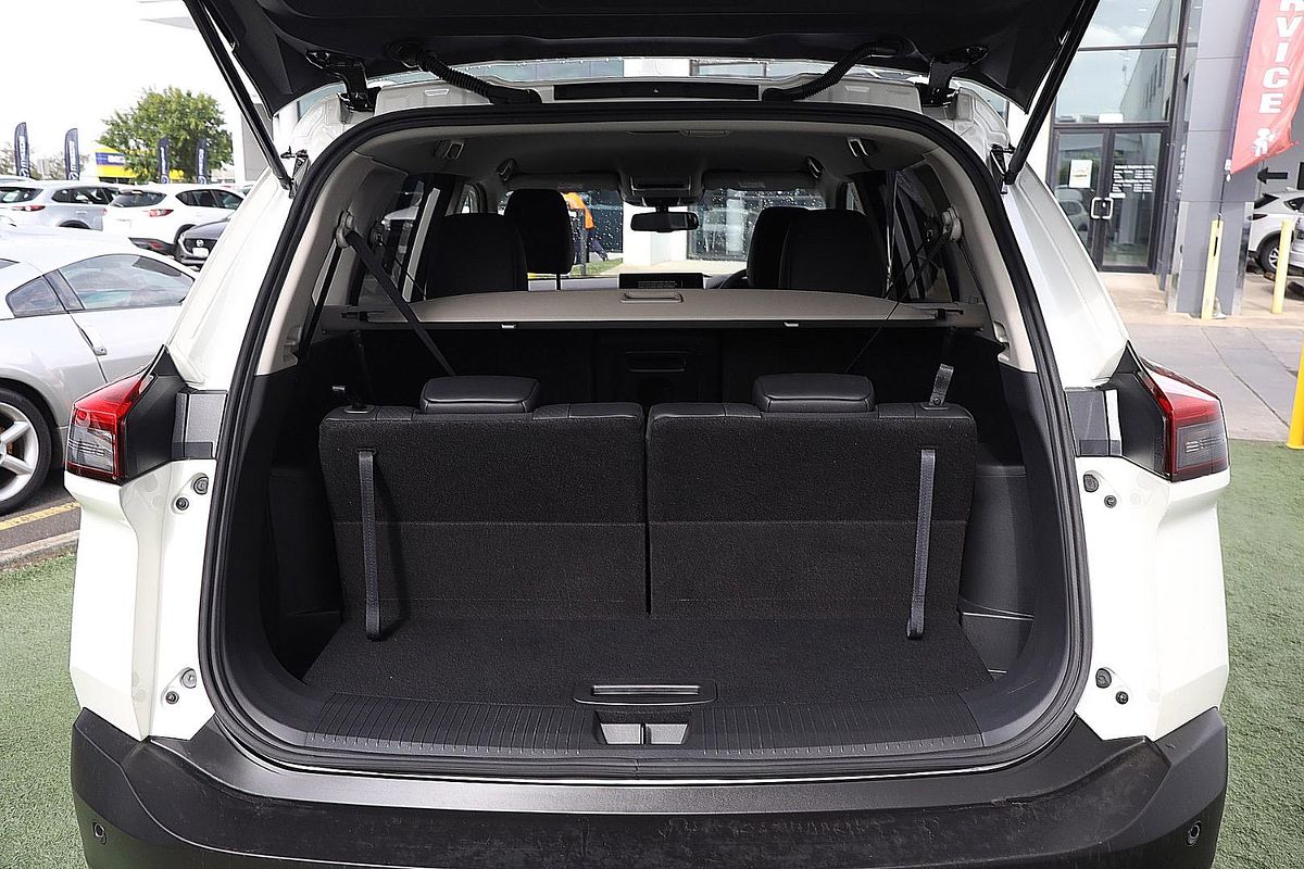 2025 Nissan X-TRAIL ST-L T33