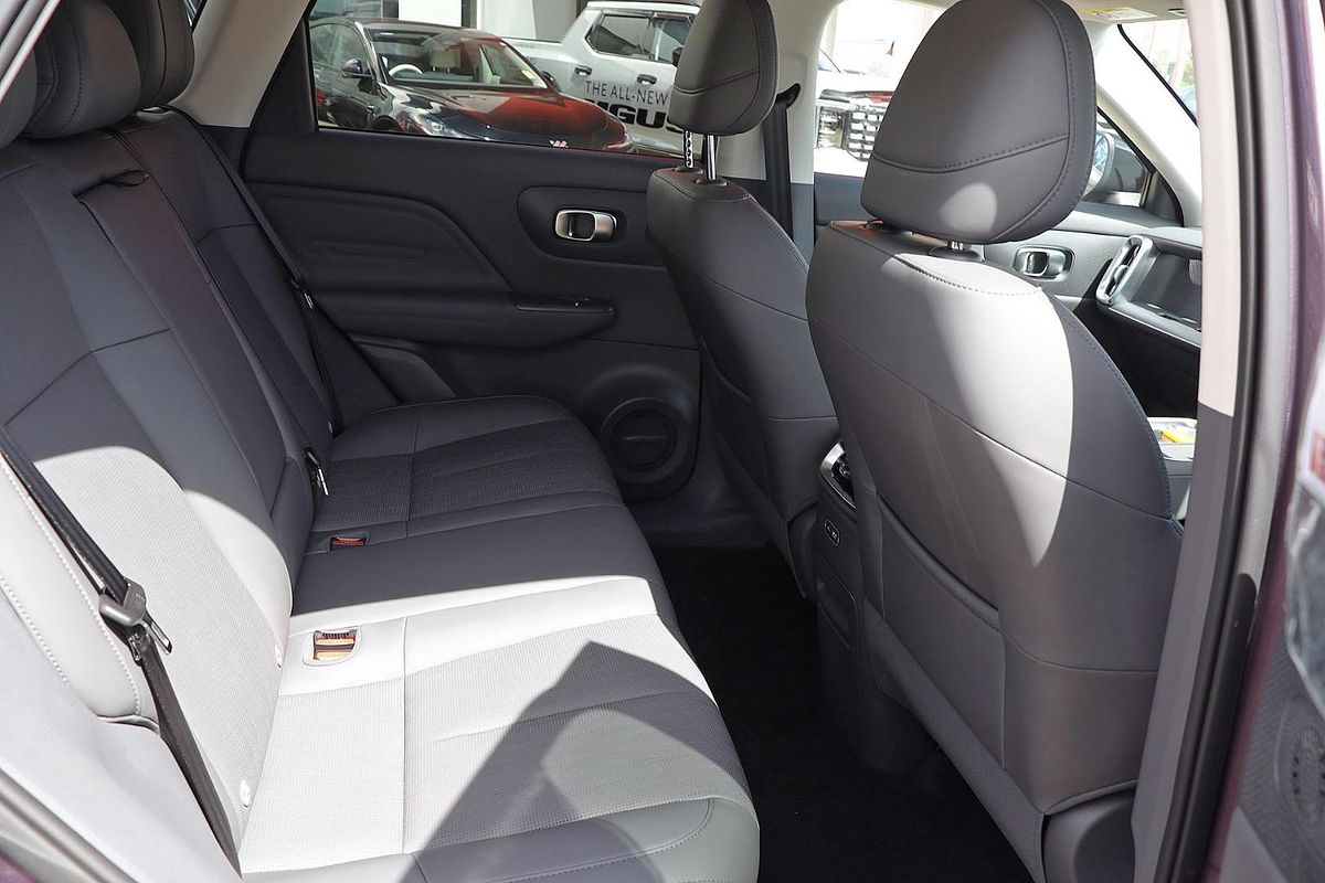 2025 Leapmotor B10 Design LR A12