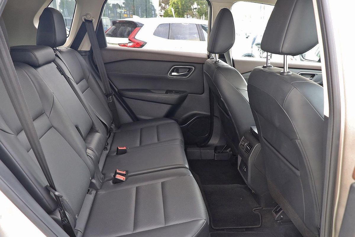 2023 Nissan X-TRAIL ST-L e-POWER T33