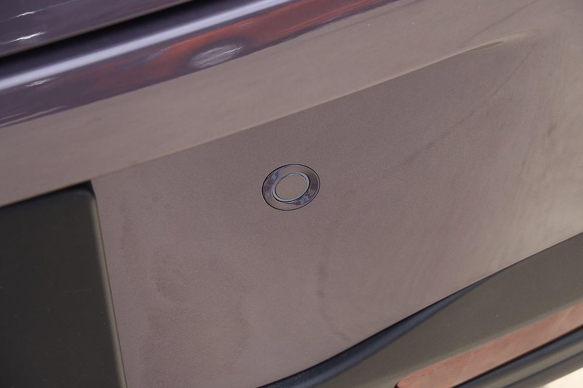 2025 Leapmotor B10 Design LR A12