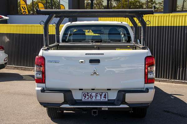 2022 Mitsubishi Triton GLX-R MR Rear Wheel Drive