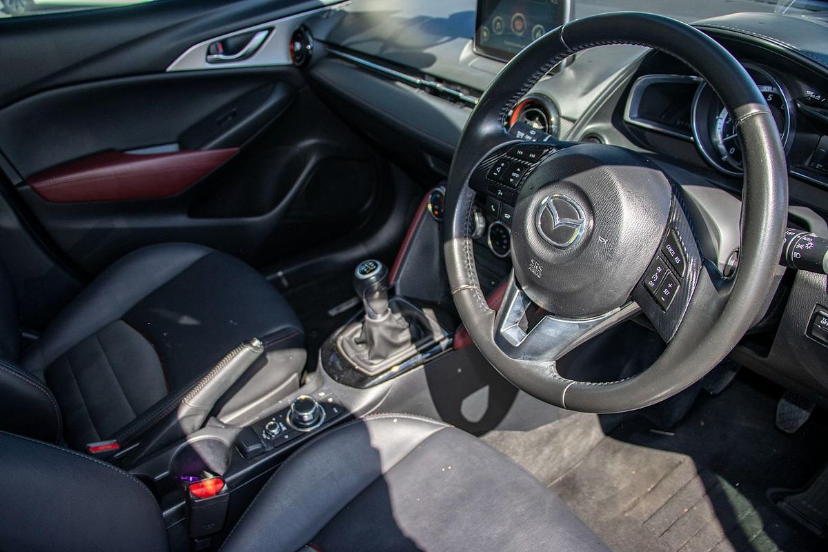 2017 Mazda CX-3 sTouring DK