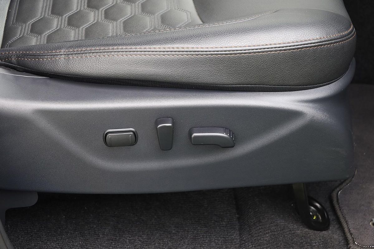 2024 Nissan Navara ST-X D23 4X4