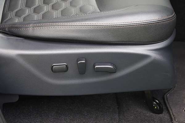 2024 Nissan Navara ST-X D23 4X4