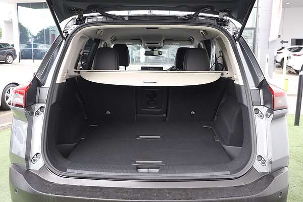 2025 Nissan X-TRAIL ST-L T33