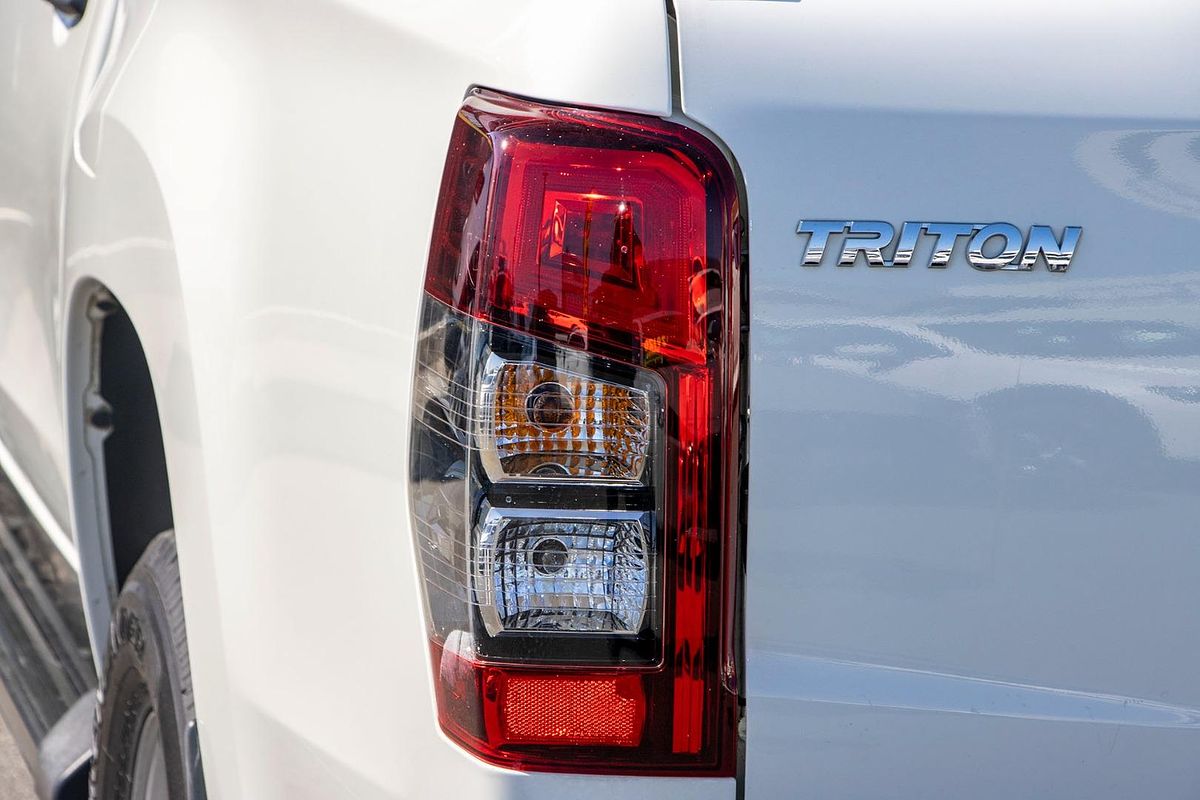 2022 Mitsubishi Triton GLX-R MR Rear Wheel Drive