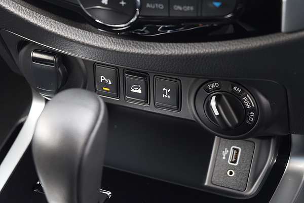 2024 Nissan Navara ST-X D23 4X4