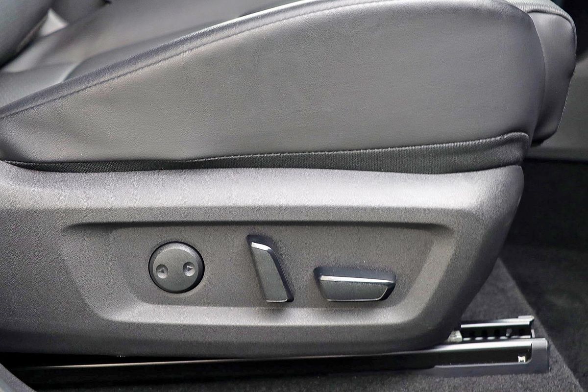 2025 Nissan X-TRAIL ST-L T33