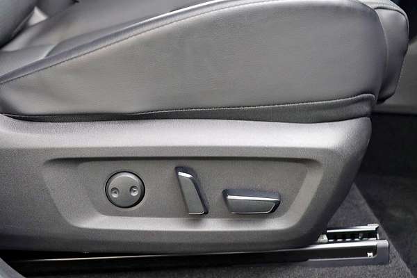 2025 Nissan X-TRAIL ST-L T33