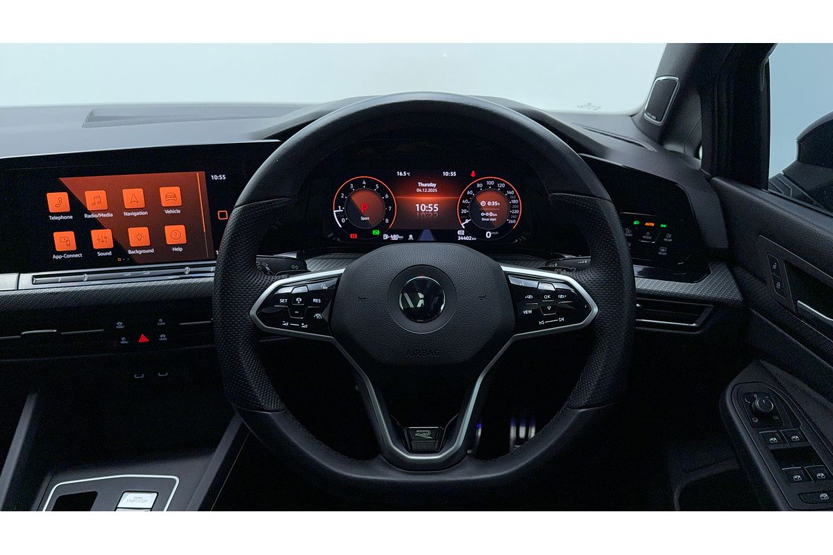 2021 Volkswagen Golf 110TSI R-Line 8