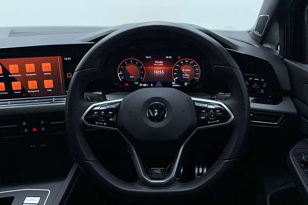 2021 Volkswagen Golf 110TSI R-Line 8
