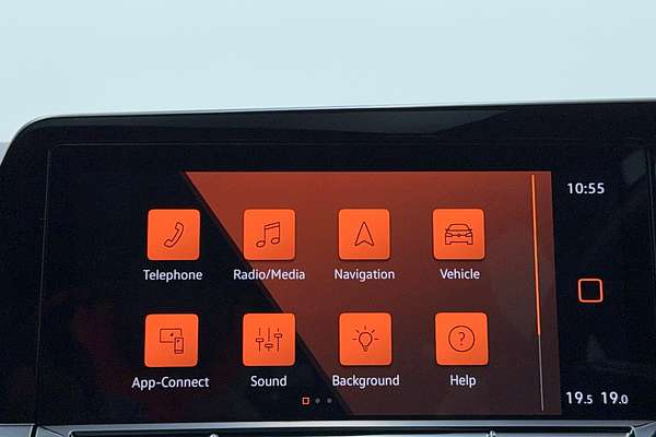 2021 Volkswagen Golf 110TSI R-Line 8