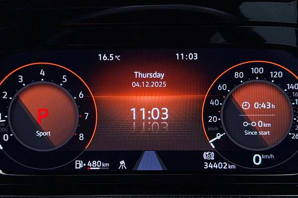 2021 Volkswagen Golf 110TSI R-Line 8