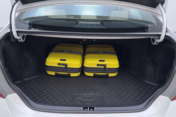 2016 Toyota Camry Atara SL ASV50R