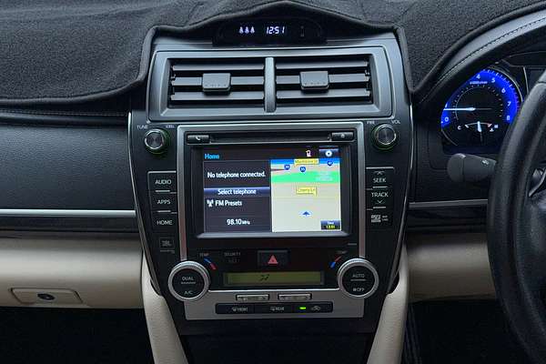 2016 Toyota Camry Atara SL ASV50R