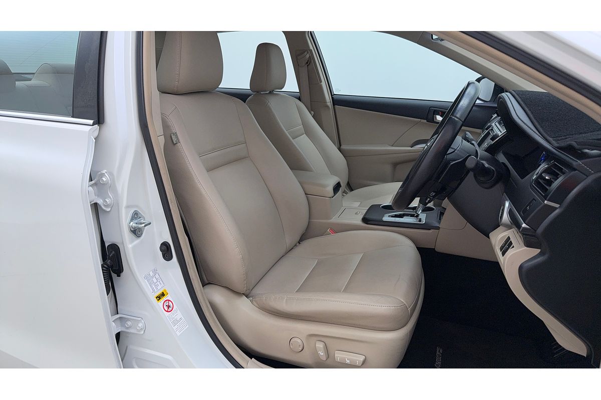 2016 Toyota Camry Atara SL ASV50R