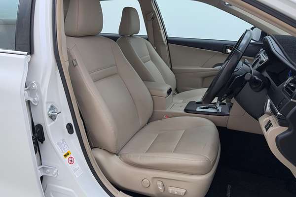 2016 Toyota Camry Atara SL ASV50R