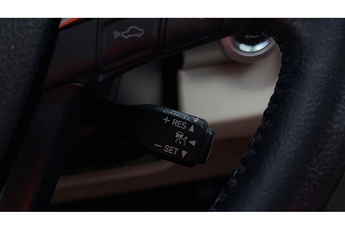 2016 Toyota Camry Atara SL ASV50R