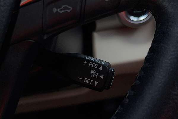 2016 Toyota Camry Atara SL ASV50R