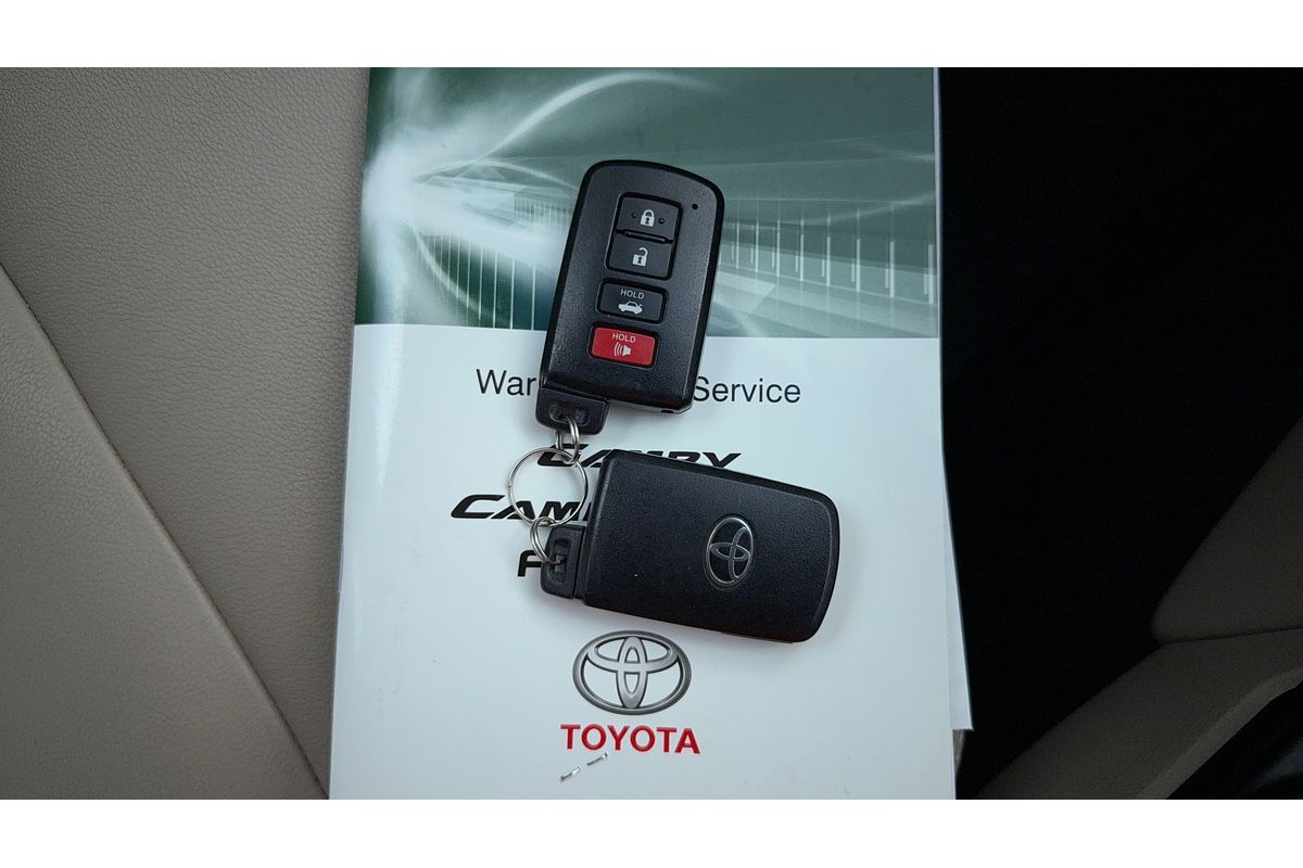 2016 Toyota Camry Atara SL ASV50R