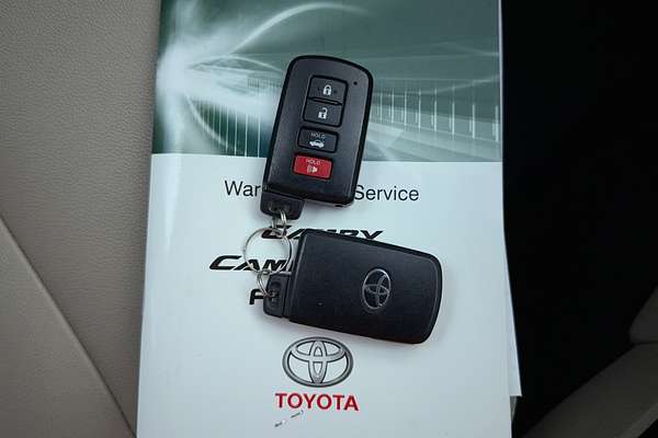 2016 Toyota Camry Atara SL ASV50R