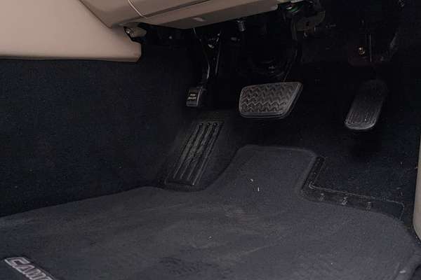 2016 Toyota Camry Atara SL ASV50R