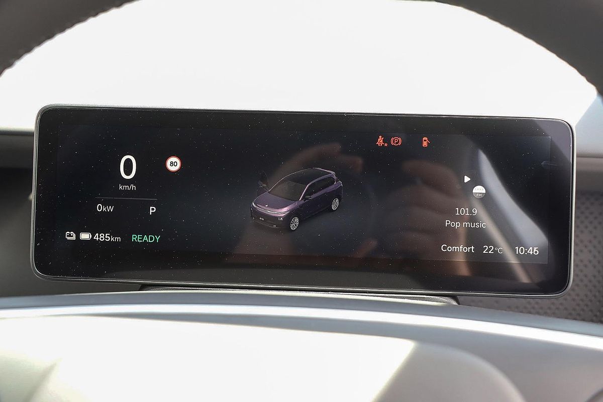 2025 Leapmotor B10 Design LR A12