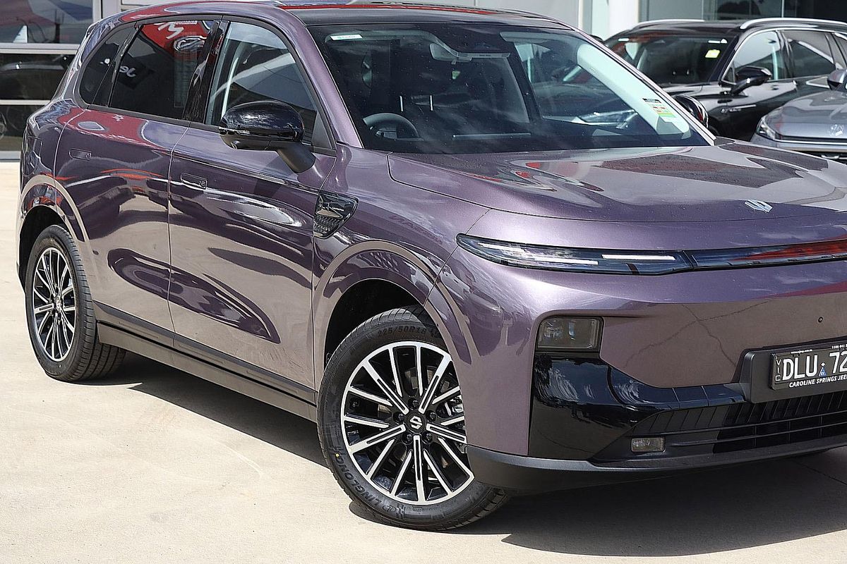 2025 Leapmotor B10 Design LR A12