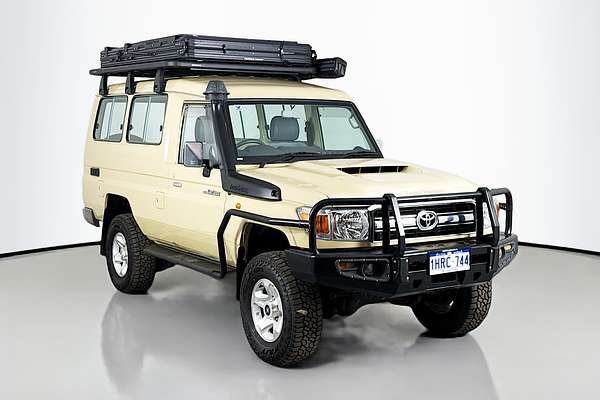 2022 Toyota Landcruiser GXL