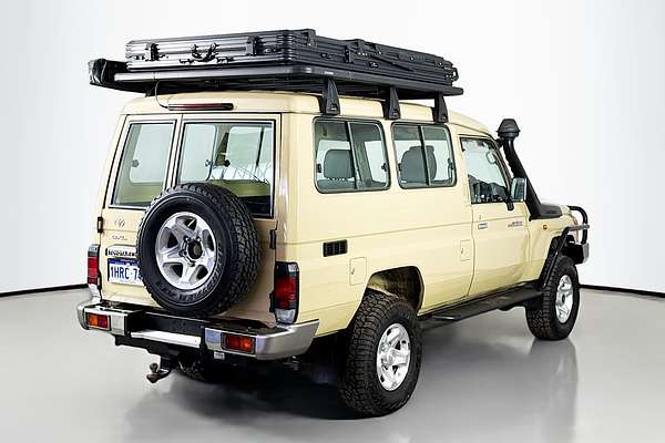 2022 Toyota Landcruiser GXL