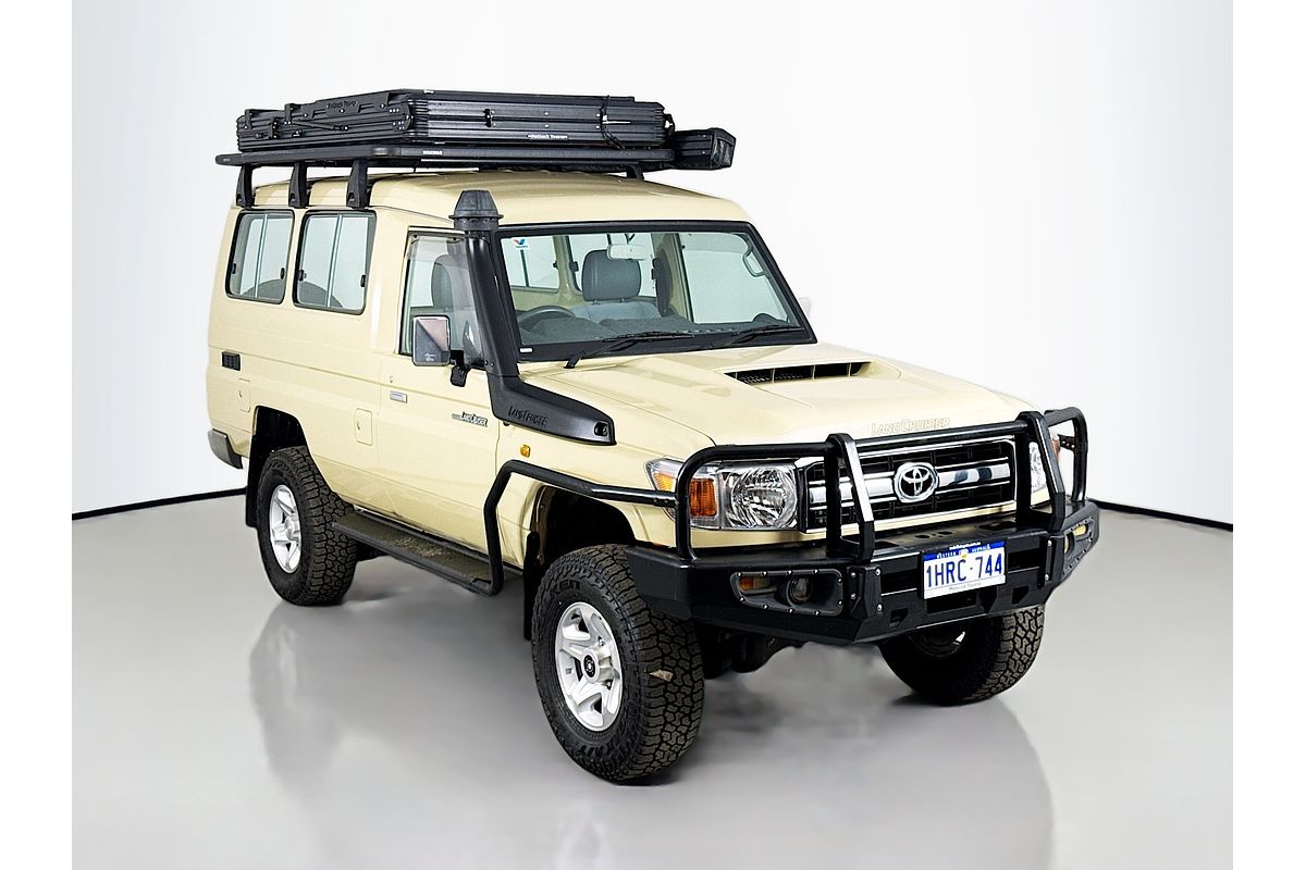 2022 Toyota Landcruiser GXL