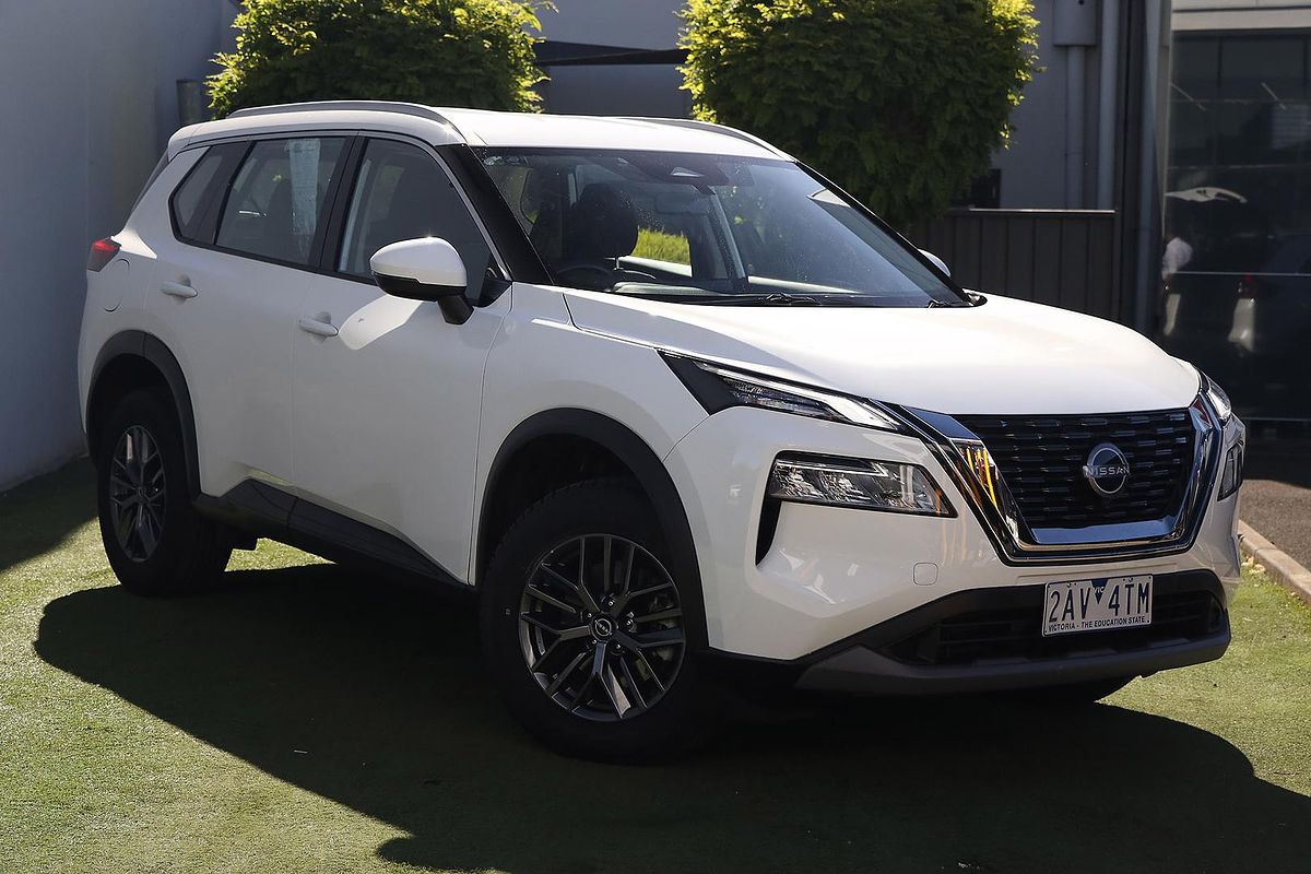 2025 Nissan X-TRAIL ST T33