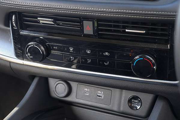 2025 Nissan X-TRAIL ST T33