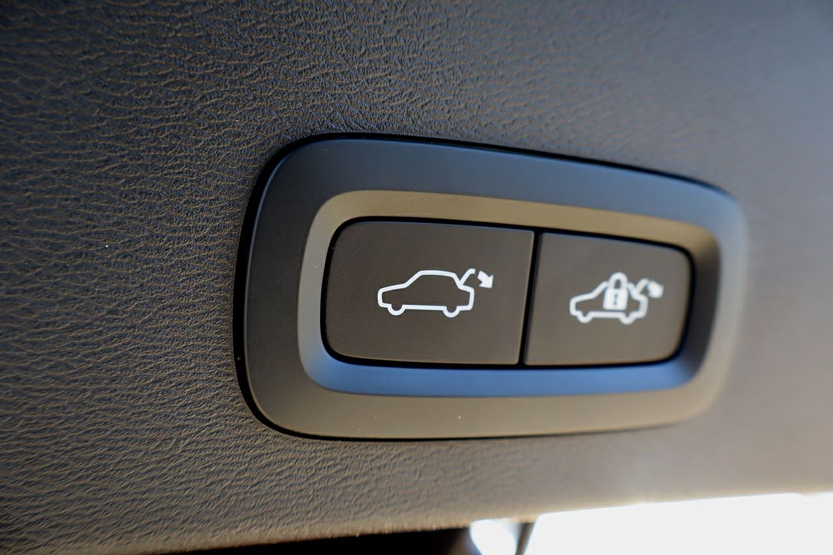 2023 Volvo XC40 Recharge Pure Electric