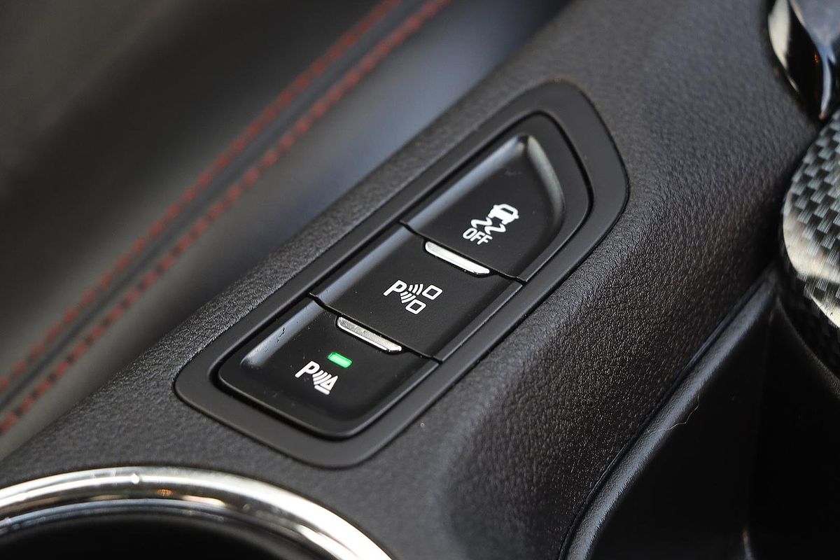 2015 Holden Commodore SV6 Storm VF