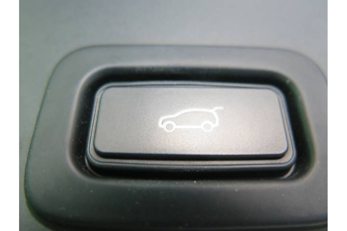 2019 Range Rover EVOQUE P300 L551