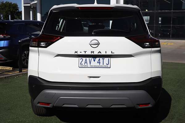 2025 Nissan X-TRAIL ST T33