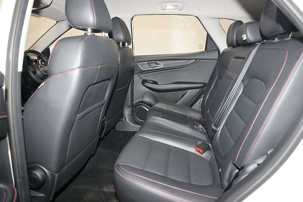 2024 MG HS Vibe AS33