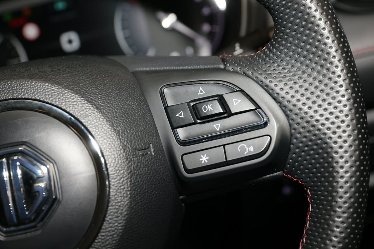 2024 MG HS Vibe AS33