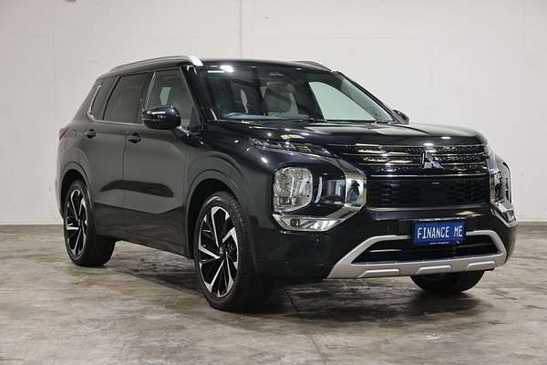 2024 Mitsubishi Outlander Exceed ZM