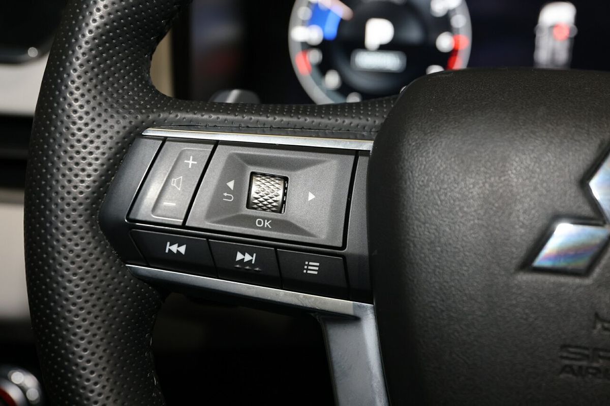 2024 Mitsubishi Outlander Exceed ZM