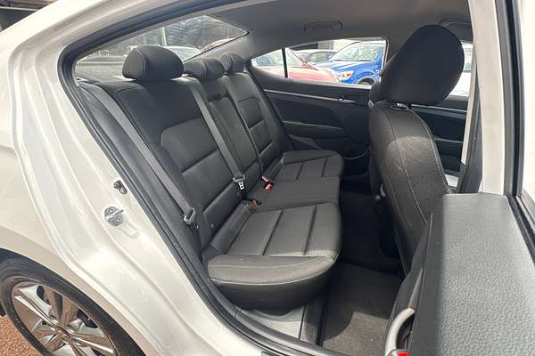 2018 Hyundai Elantra Active AD