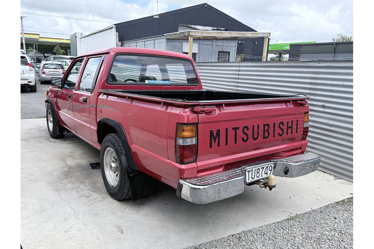 1995 Mitsubishi L200 2WD 2.5D DCAB M