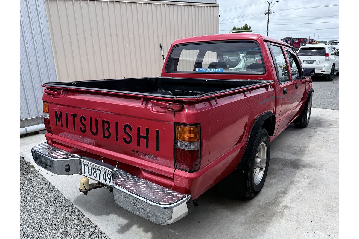 1995 Mitsubishi L200 2WD 2.5D DCAB M