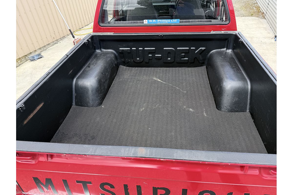 1995 Mitsubishi L200 2WD 2.5D DCAB M